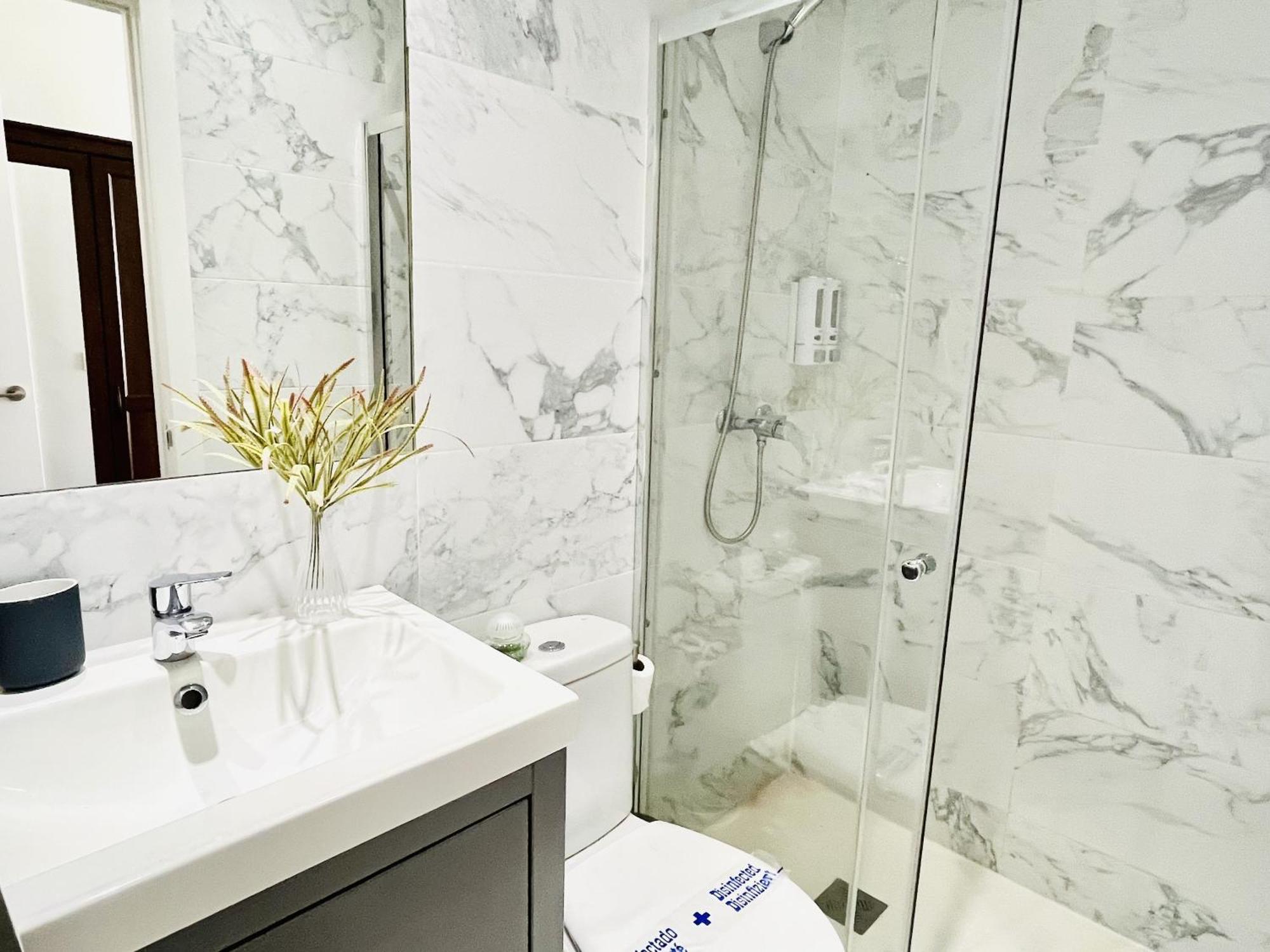 Dplace To Be - Luxury Apartment In Historic Center Madrid Room photo